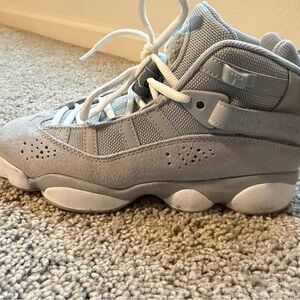 Jordan Kids Light Gray 6 rings